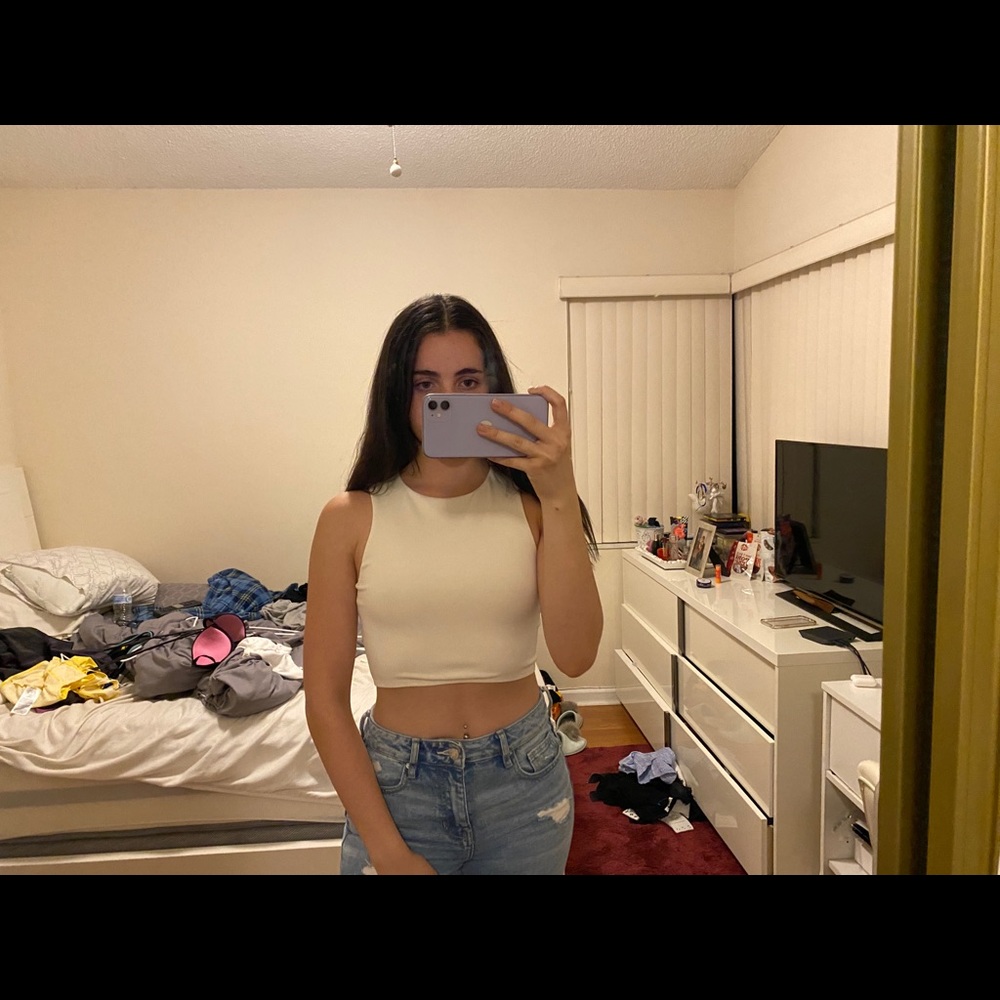 White crop top